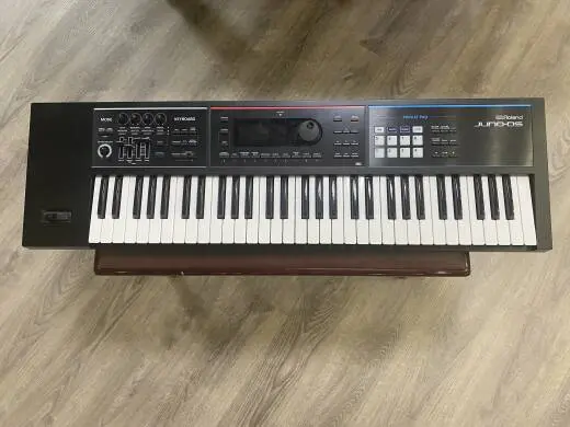 Juno DS61 61-Key Synthesizer w/Phrase Pads